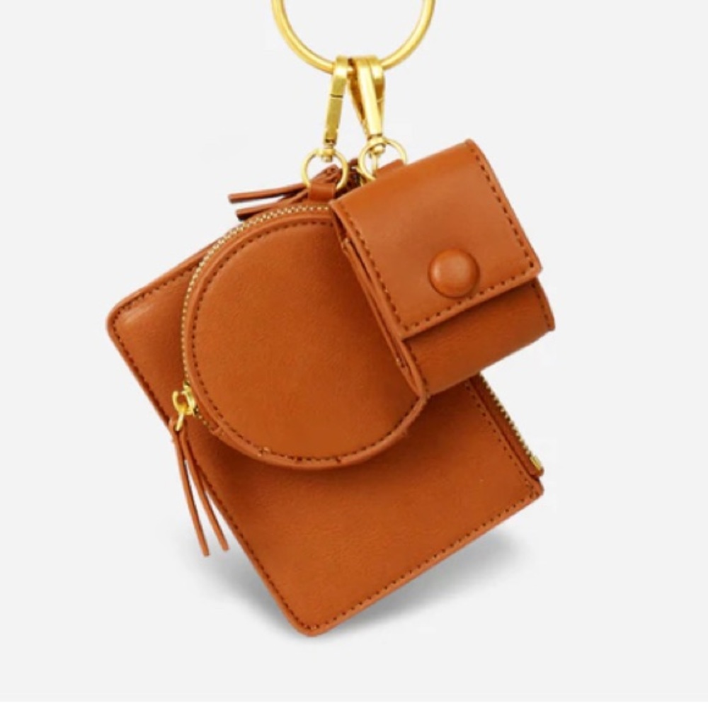 NWT Fawn Design pouch pendant set